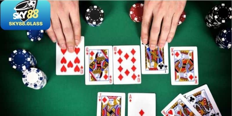 Bet thủ nên giữ lá để bảo toàn lợi thế trong ván